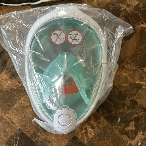 Subea Easy breath mask size S-M❤️ - Picture 3 of 4